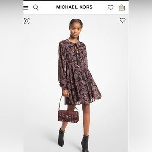 Paisley-print dress. Keyhole neckline and empire waist. New, with tags